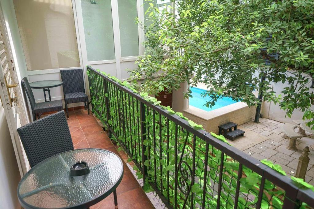 Heritage Residence In Center With Pool- Apartments Vodice Luaran gambar