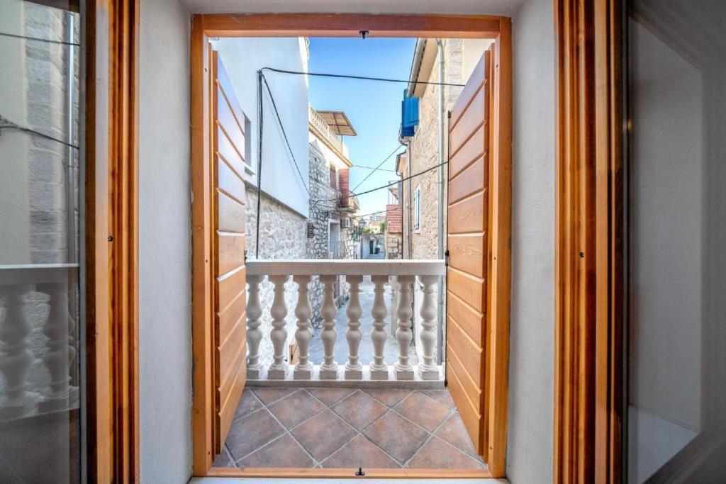 Heritage Residence In Center With Pool- Apartments Vodice Luaran gambar