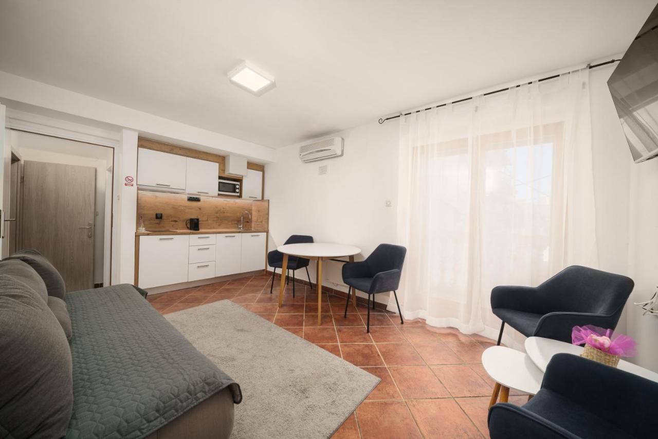 Heritage Residence In Center With Pool- Apartments Vodice Luaran gambar